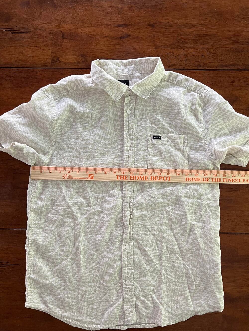 Mens RVCA Short Sleeve Button Up Shirt, Size L